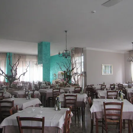 Lo Scoglio Hotel Castelnuovo del Garda
