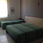 Hotel Lo Scoglio Castelnuovo del Garda